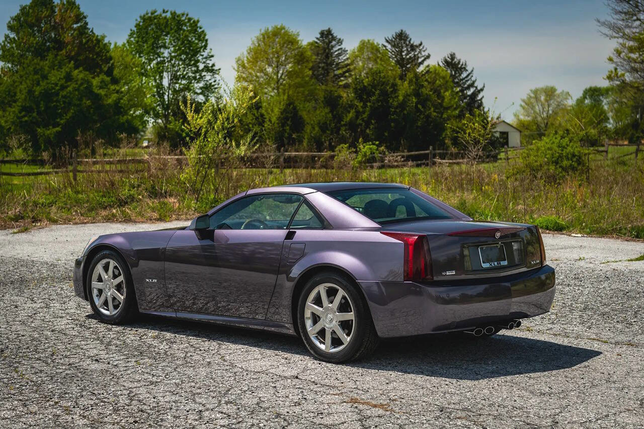 Used 2004 Cadillac XLR image 15