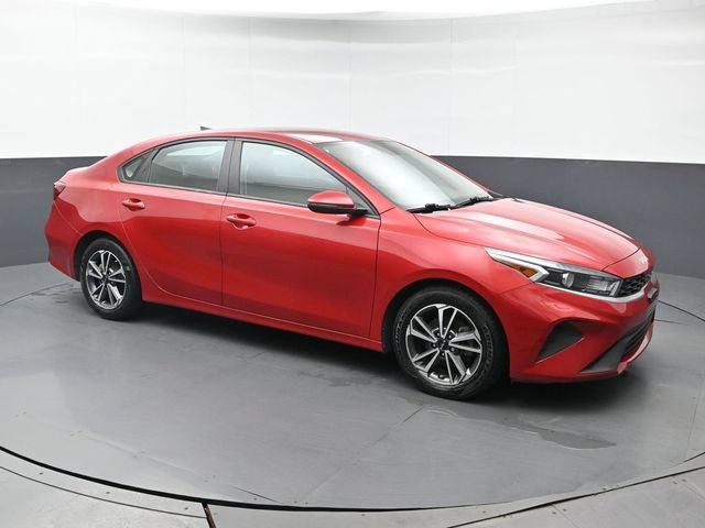 Used 2022 Kia Forte LXS w/ LXS Technology Package FWD image 7