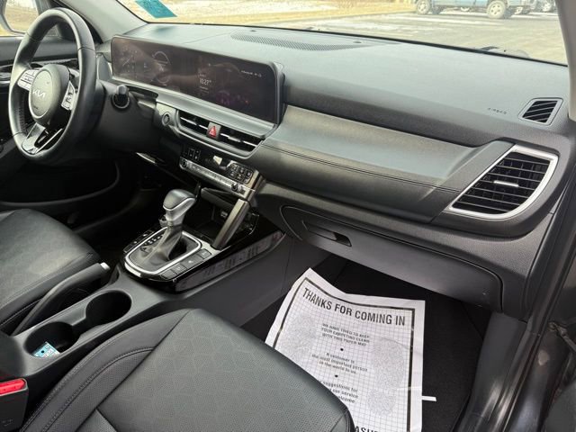 Used 2024 Kia Seltos EX image 14