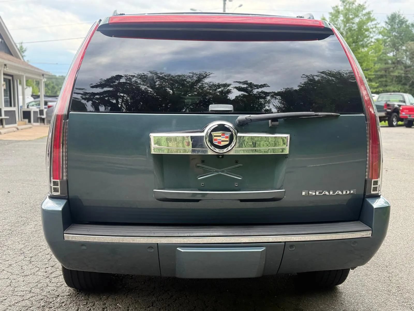 Used 2008 Cadillac Escalade AWD image 6