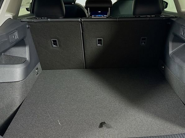 New 2026 Volkswagen Tiguan SE image 20