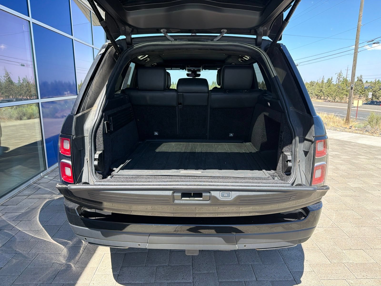 Used 2018 Land Rover Range Rover Autobiography AWD/4WD image 9