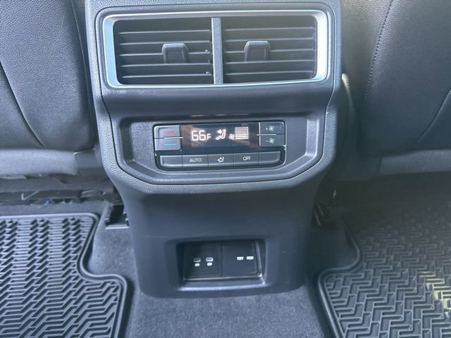 Certified 2025 Volkswagen Atlas Peak Edition SE image 24