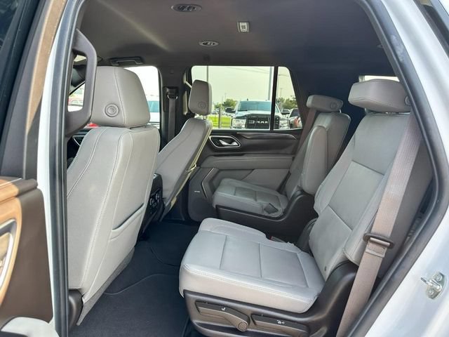 Used 2023 Chevrolet Tahoe LT w/ Luxury Package AWD/4WD image 10