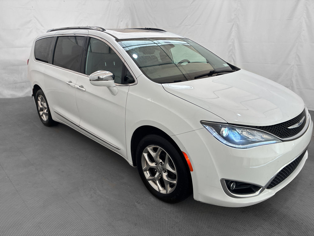 Used 2019 Chrysler Pacifica Limited FWD image 8