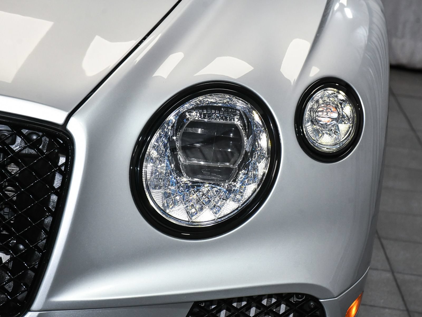 Used 2022 Bentley Continental GT AWD/4WD image 68