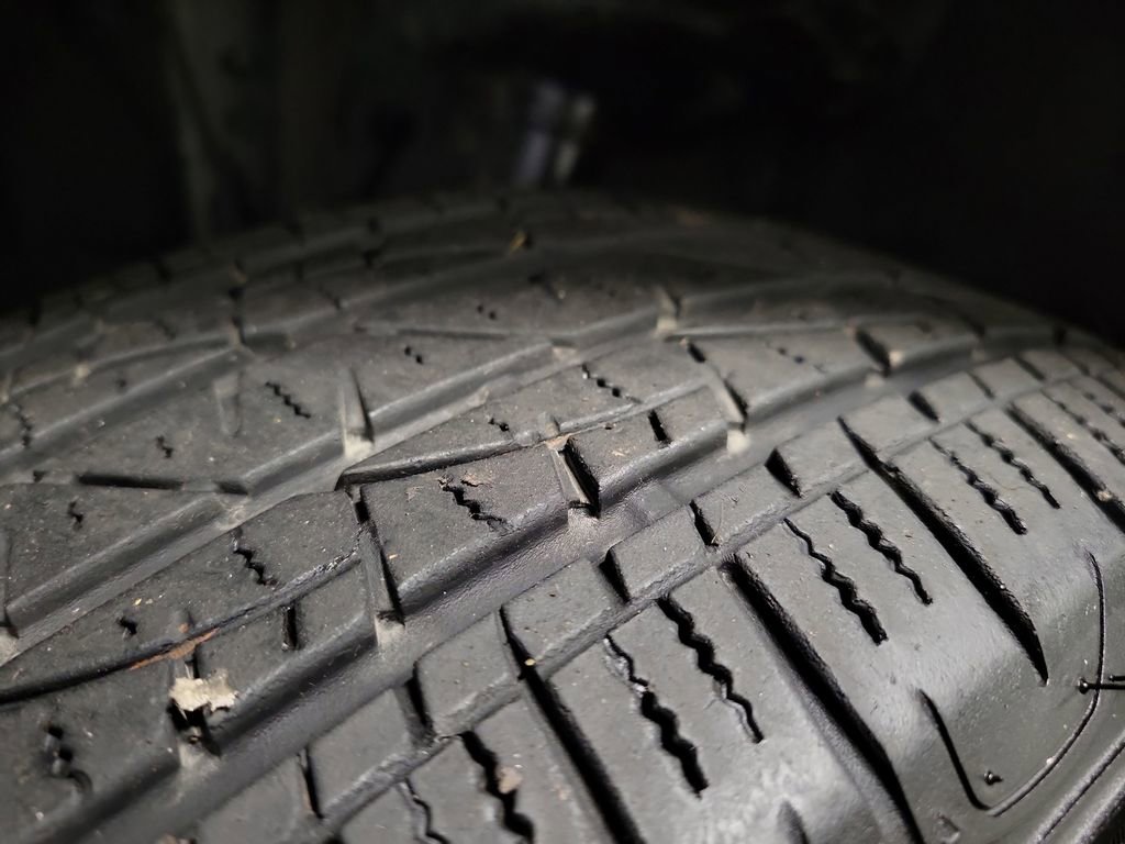 Used 2023 Toyota RAV4 XLE w/ Convenience Package image 11