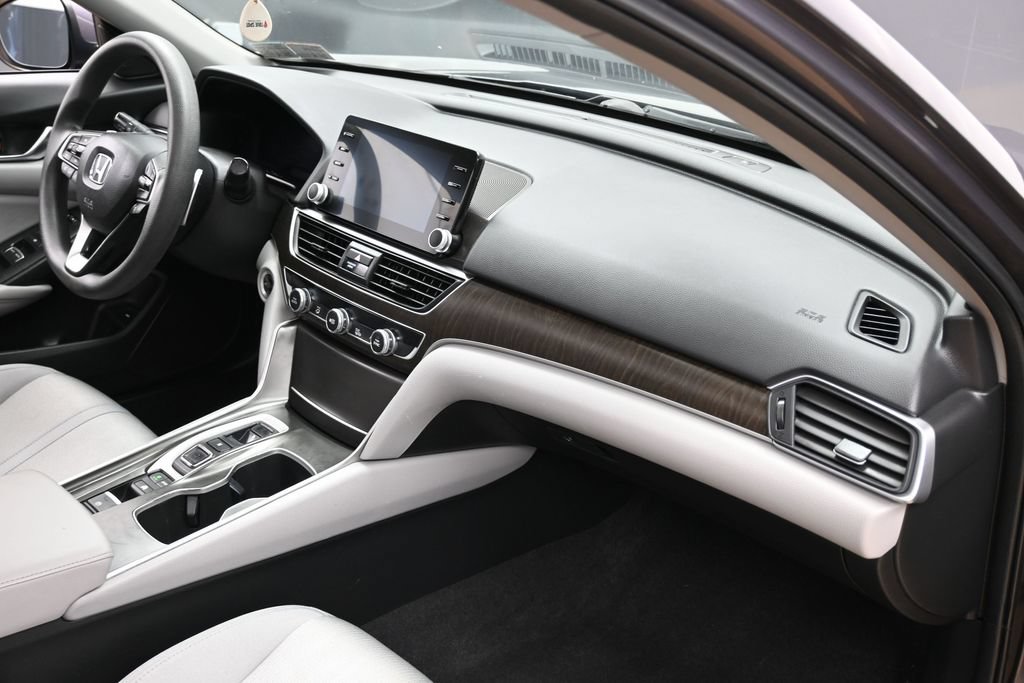 Used 2018 Honda Accord EX image 33