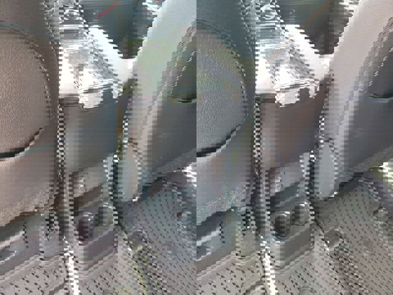 Used 2025 Toyota Sienna XSE w/ XSE Plus Package image 12