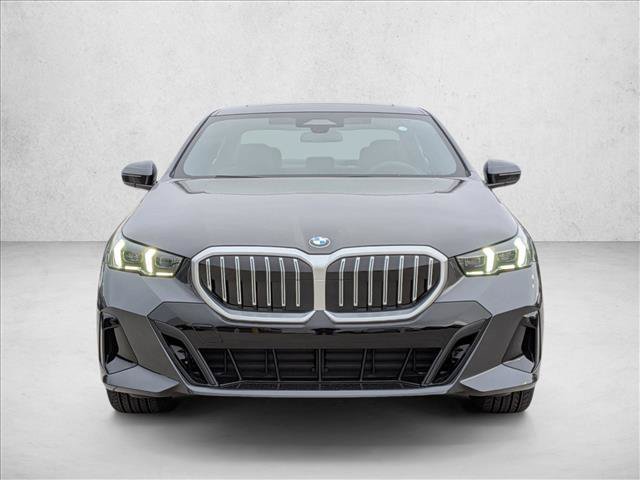 Used 2026 BMW 530i xDrive w/ M Sport Package AWD/4WD image 6