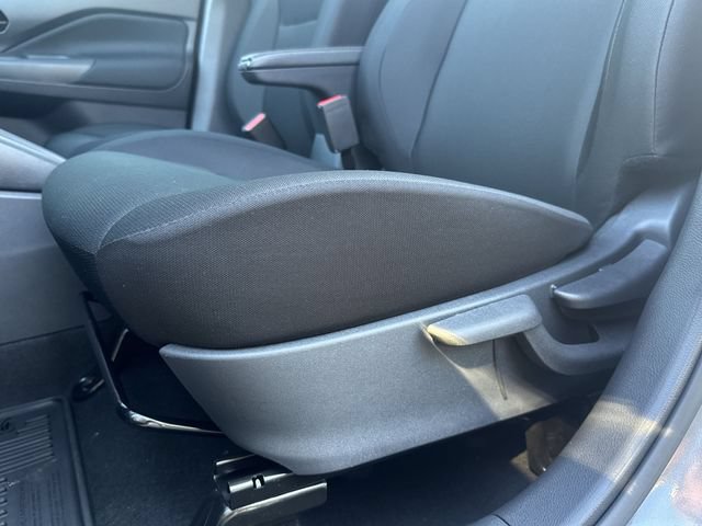 New 2025 Nissan Kicks Play S FWD image 28