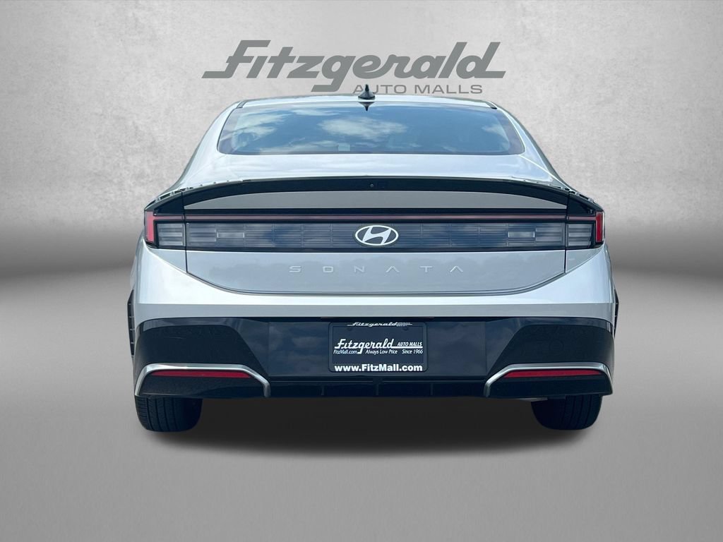 Used 2025 Hyundai Sonata SEL FWD image 7