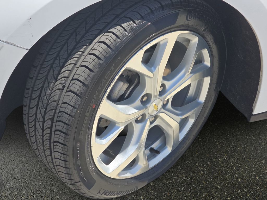 Used 2018 Chevrolet Volt Premier w/ Driver Confidence Package FWD image 34
