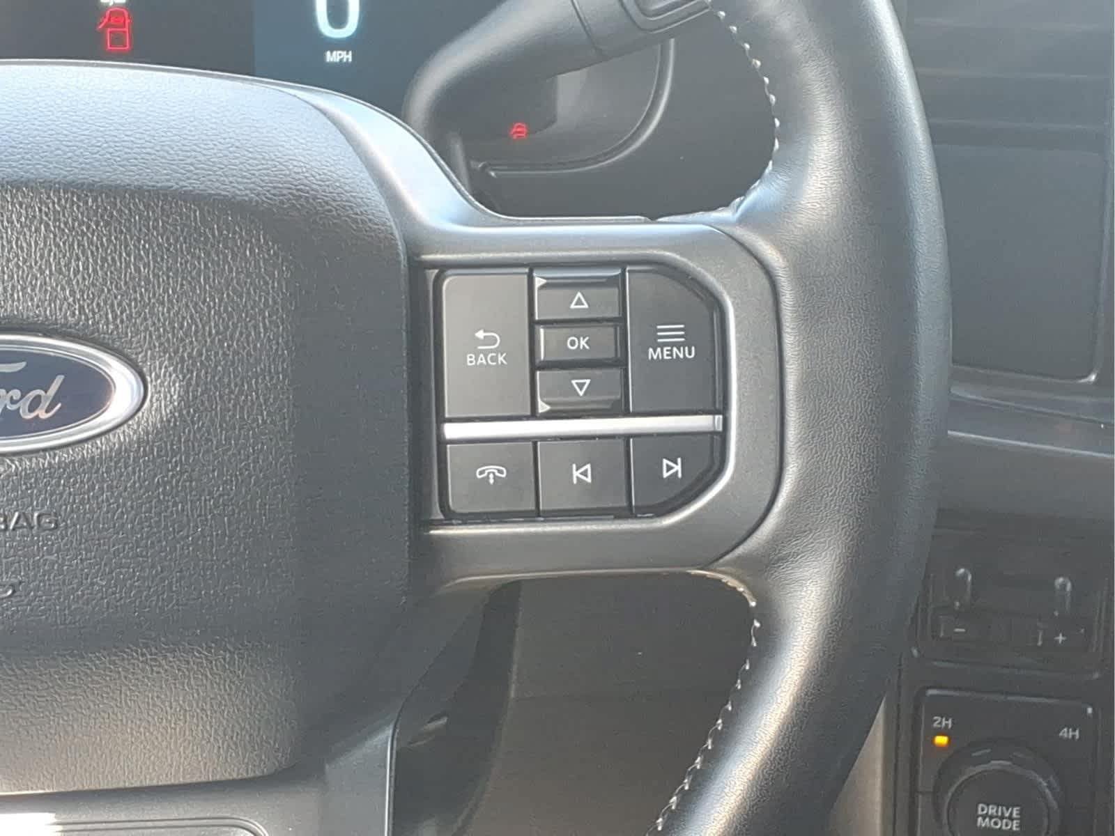 Used 2024 Ford F250 Lariat AWD/4WD image 22