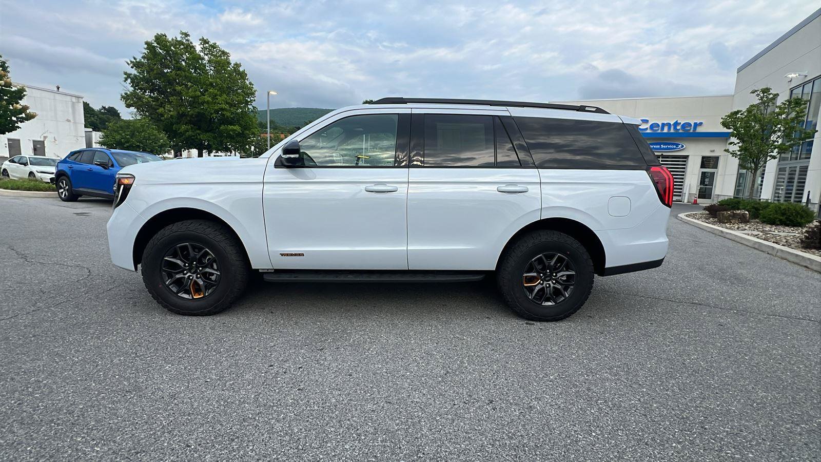 Used 2026 Ford Expedition Tremor AWD/4WD image 7