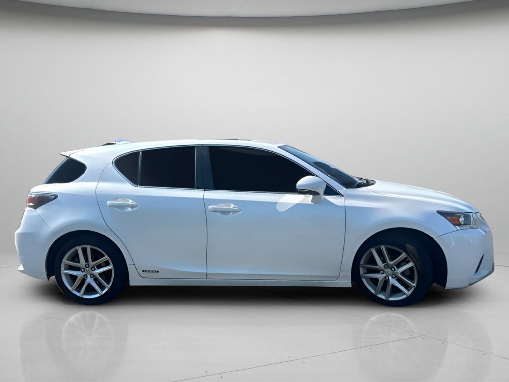 Used 2015 Lexus CT 200h FWD image 3