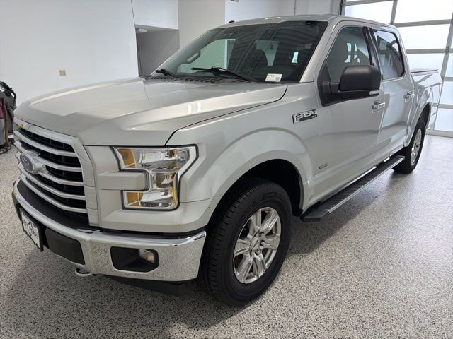 Used 2017 Ford F150 XLT w/ Equipment Group 302A Luxury AWD/4WD image 6