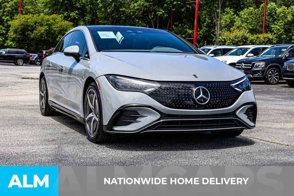 Used 2024 Mercedes-Benz EQE 500 4MATIC Sedan image 4