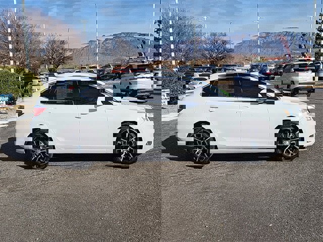 Used 2017 Buick Verano Sport Touring image 3