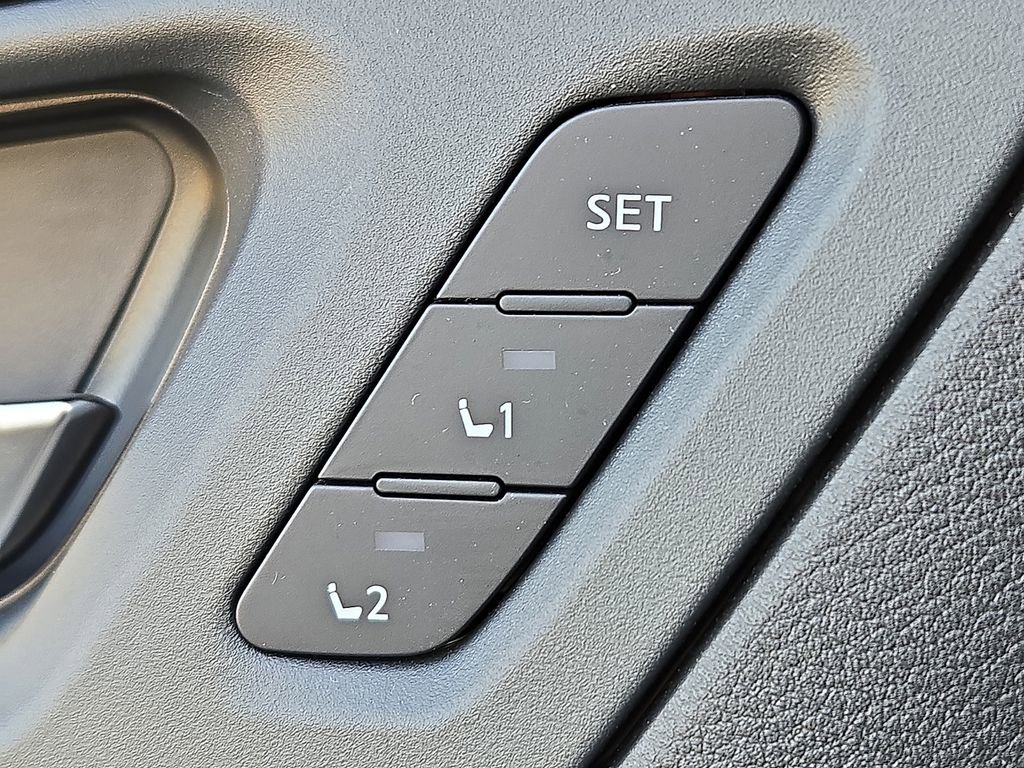 Certified 2024 Nissan Ariya AWD image 24