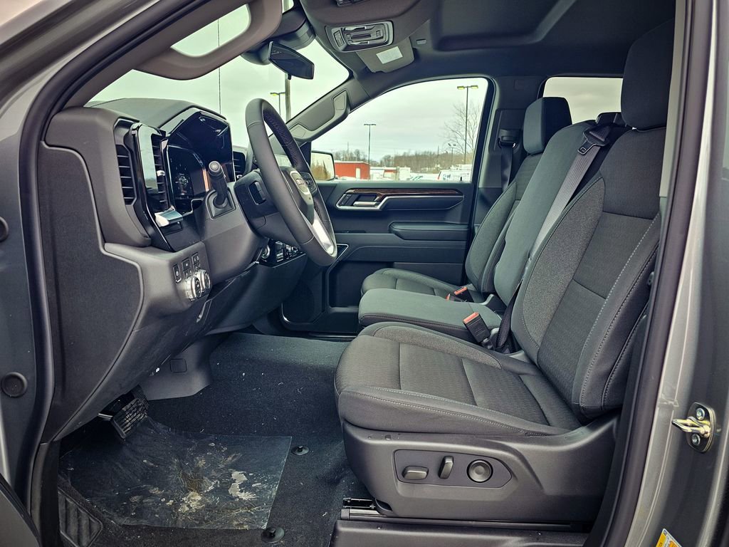 New 2026 GMC Sierra 1500 SLE w/ Preferred Package image 18