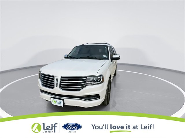 Used 2017 Lincoln Navigator L Select image 4