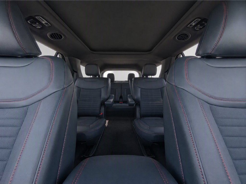 New 2026 Ford Explorer ST-Line w/ ST-Line Street Pack AWD/4WD image 15