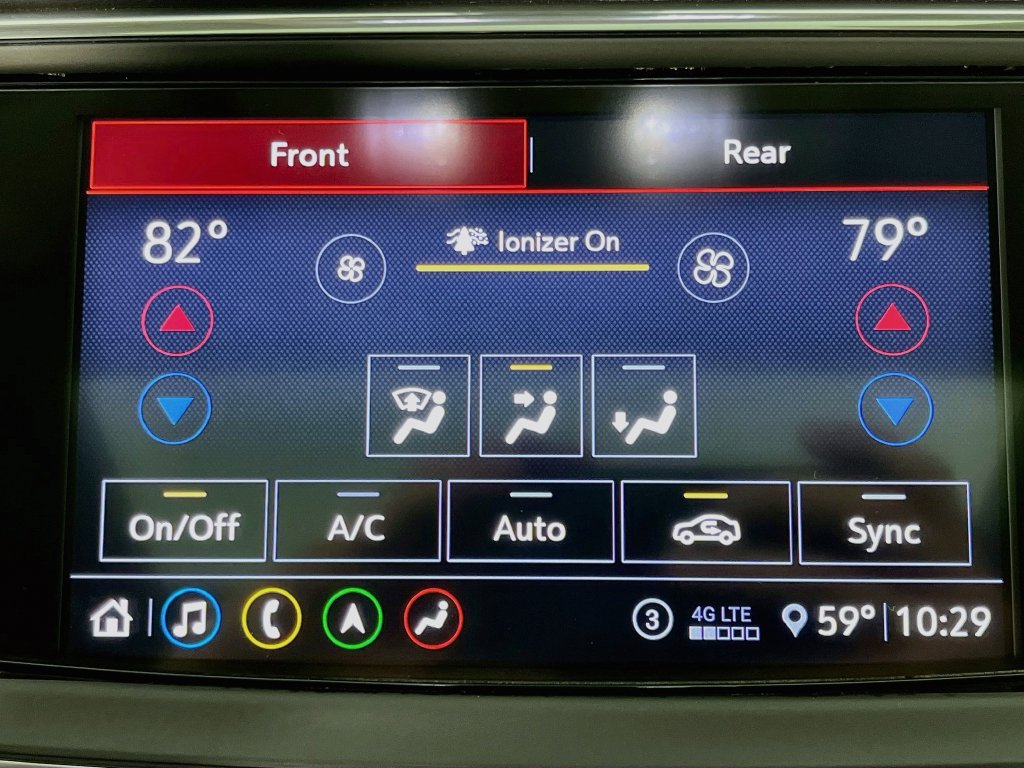 Used 2020 Buick Enclave Essence w/ Sound and Sites Package FWD image 21