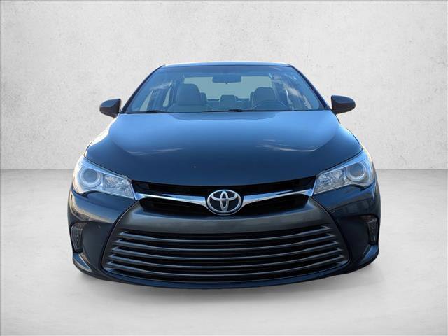 Used 2016 Toyota Camry XLE image 2