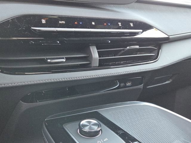 New 2026 Buick Enclave Preferred w/ Power Package image 9