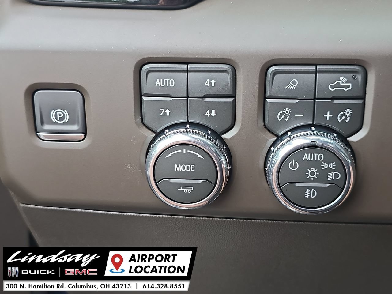 New 2026 GMC Sierra 2500 Denali w/ Denali Reserve Package AWD/4WD image 19