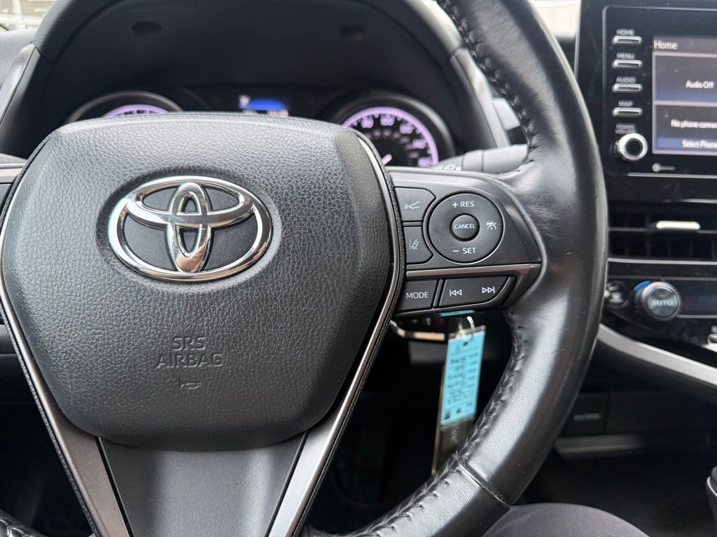 Used 2024 Toyota Camry SE image 14