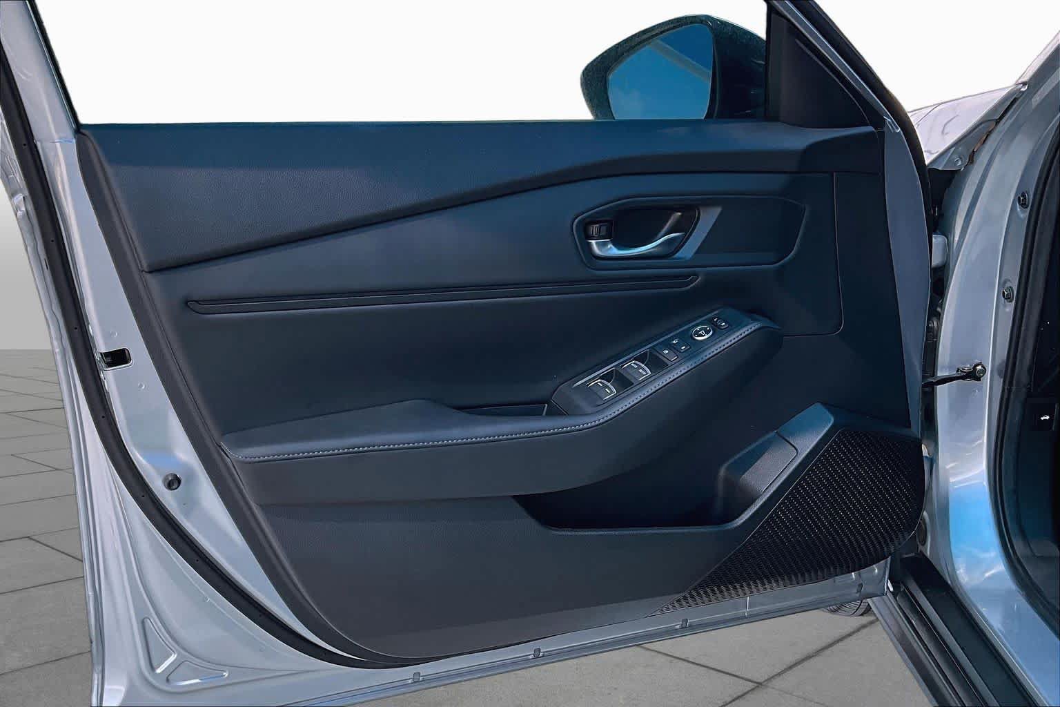 Used 2025 Honda Accord Sport image 22