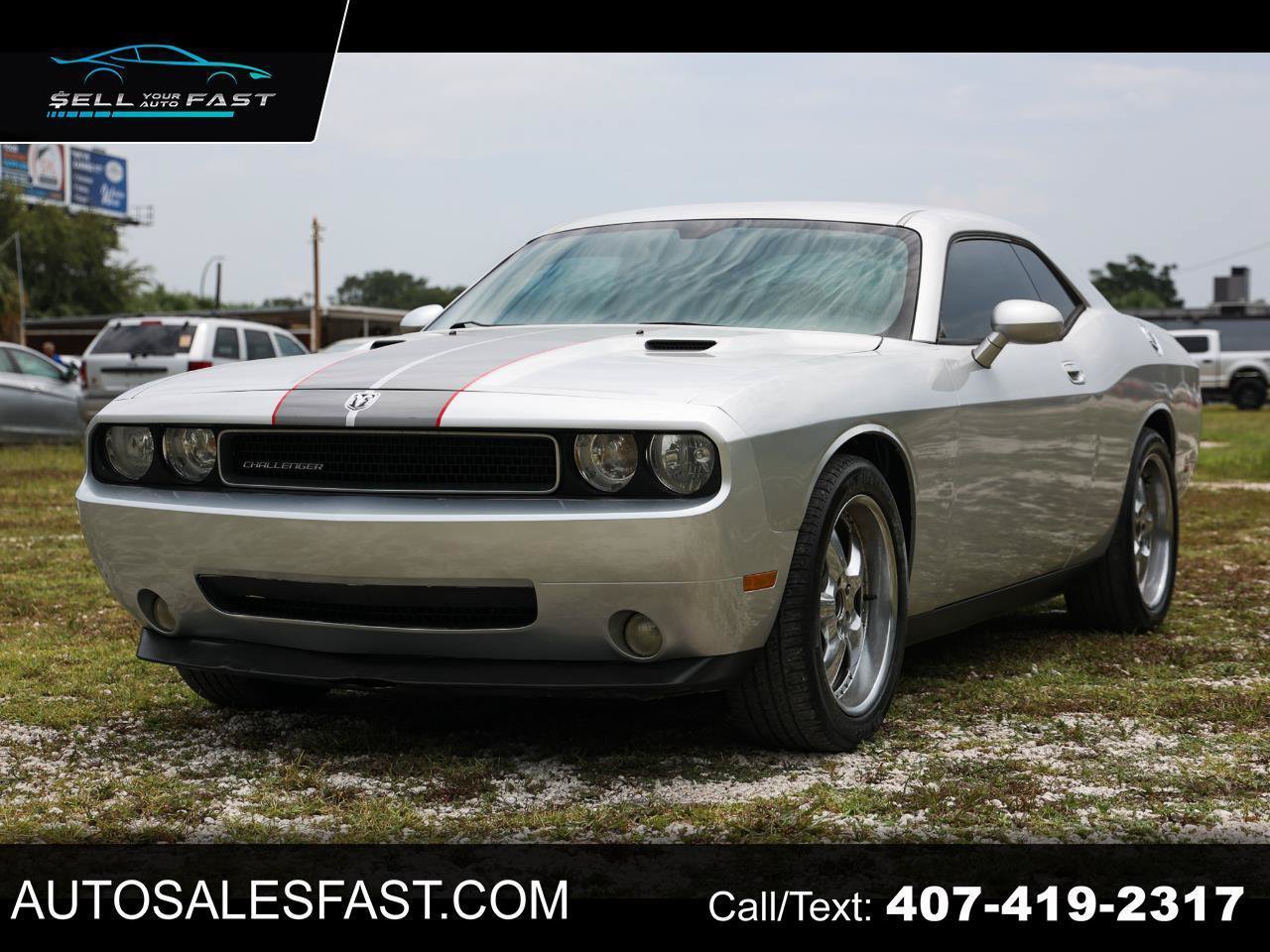 Used 2010 Dodge Challenger SE