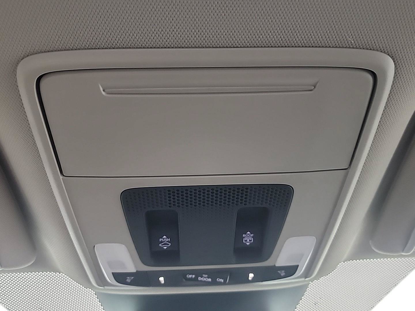 Certified 2025 Honda Pilot Touring image 33
