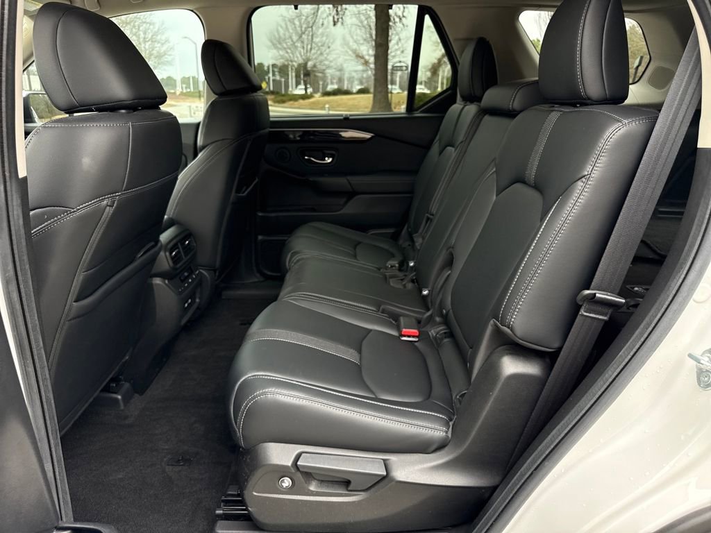 Used 2023 Honda Pilot Touring image 26
