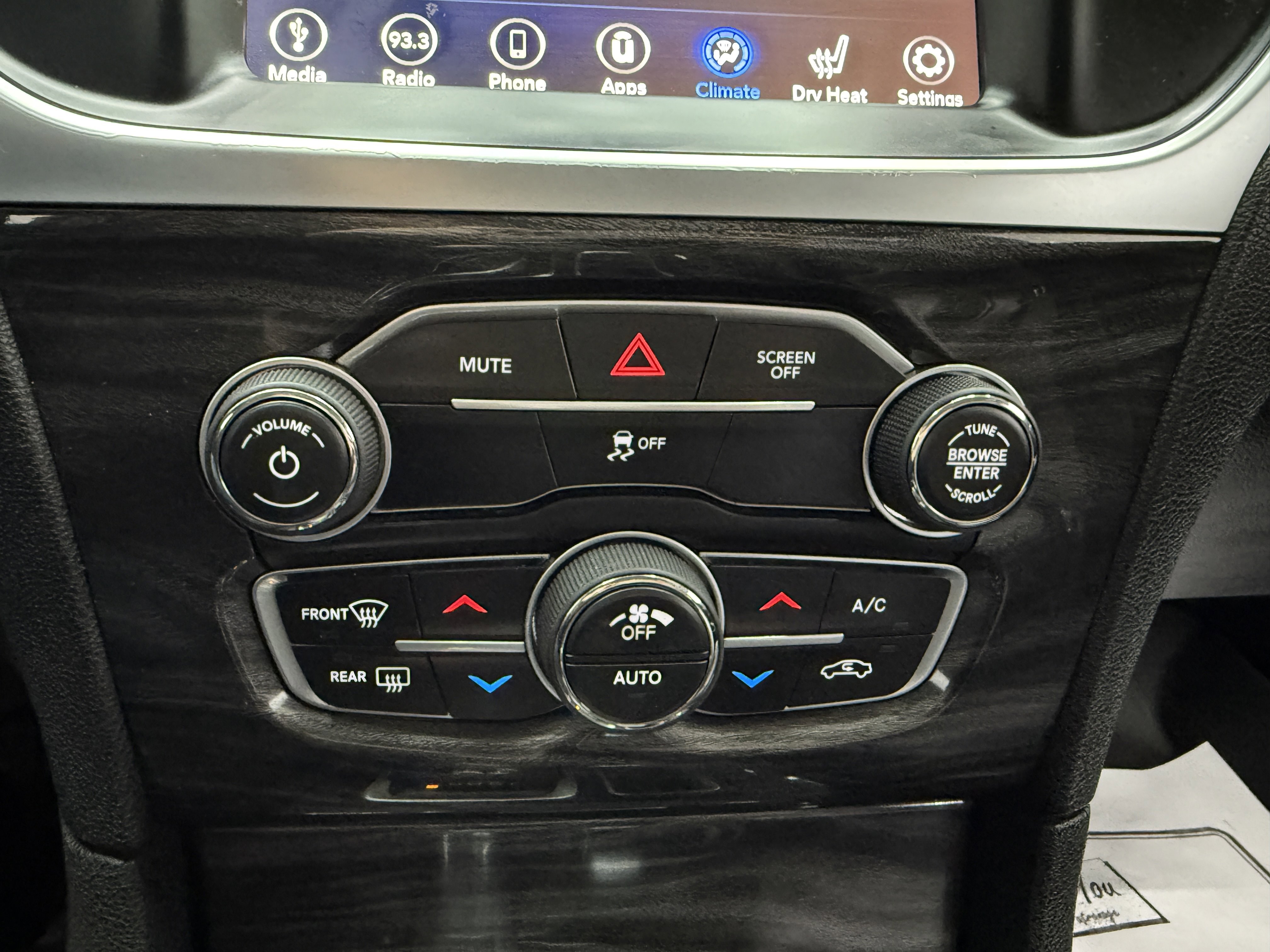 Used 2019 Chrysler 300 Touring L w/ Quick Order Package 22F image 18