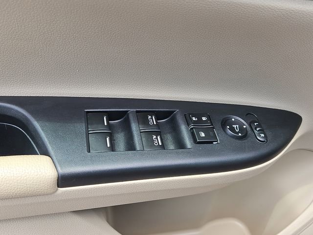Used 2014 Honda Accord EX-L image 18