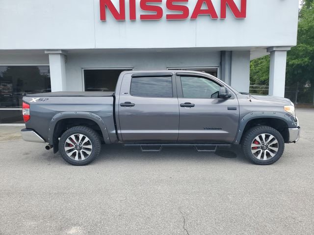 Used 2017 Toyota Tundra SR5 w/ SR5 Upgrade Package AWD/4WD image 7