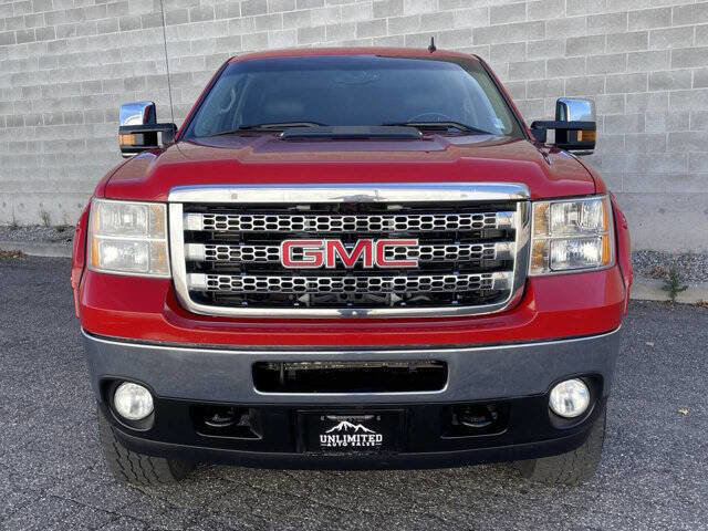 Used 2012 GMC Sierra 2500 SLT w/ SLT Convenience Package AWD/4WD image 8