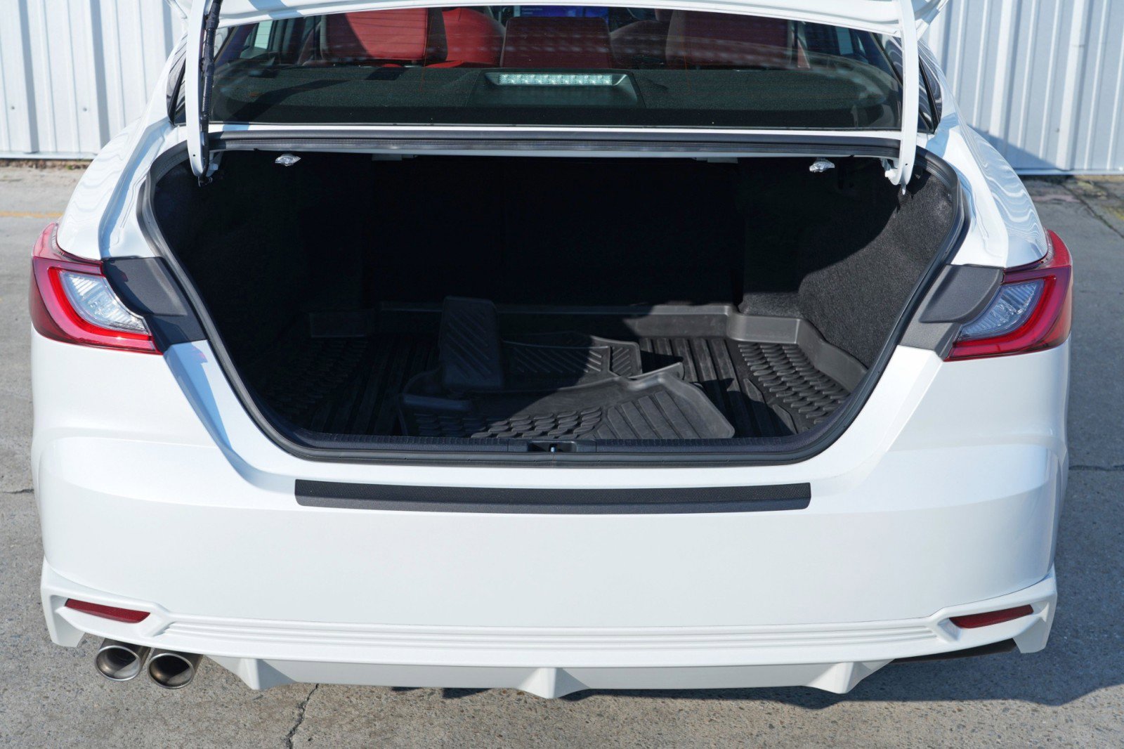 Used 2025 Toyota Camry XSE image 8