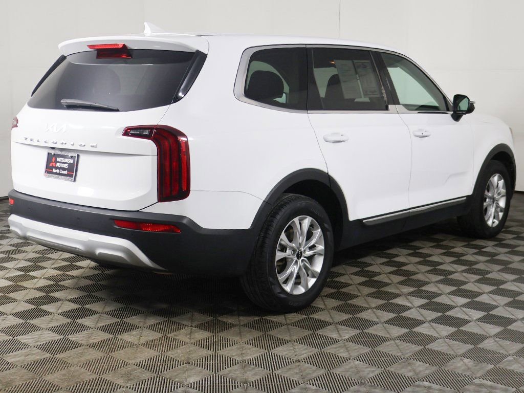 Used 2022 Kia Telluride LX image 9