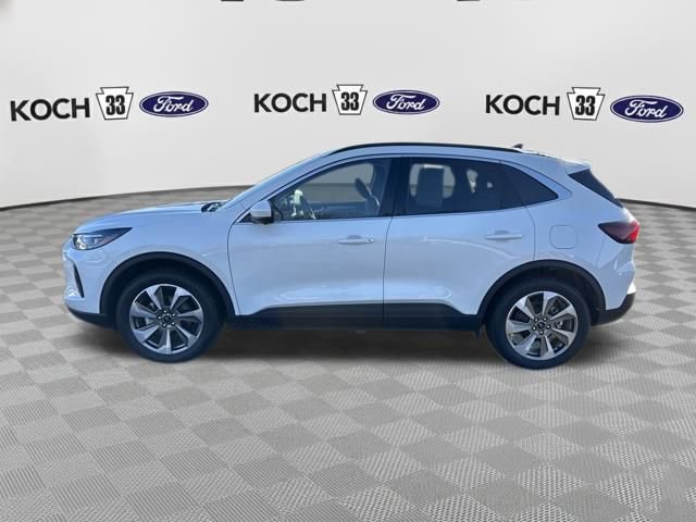 Used 2025 Ford Escape Platinum w/ Premium Technology Package image 4