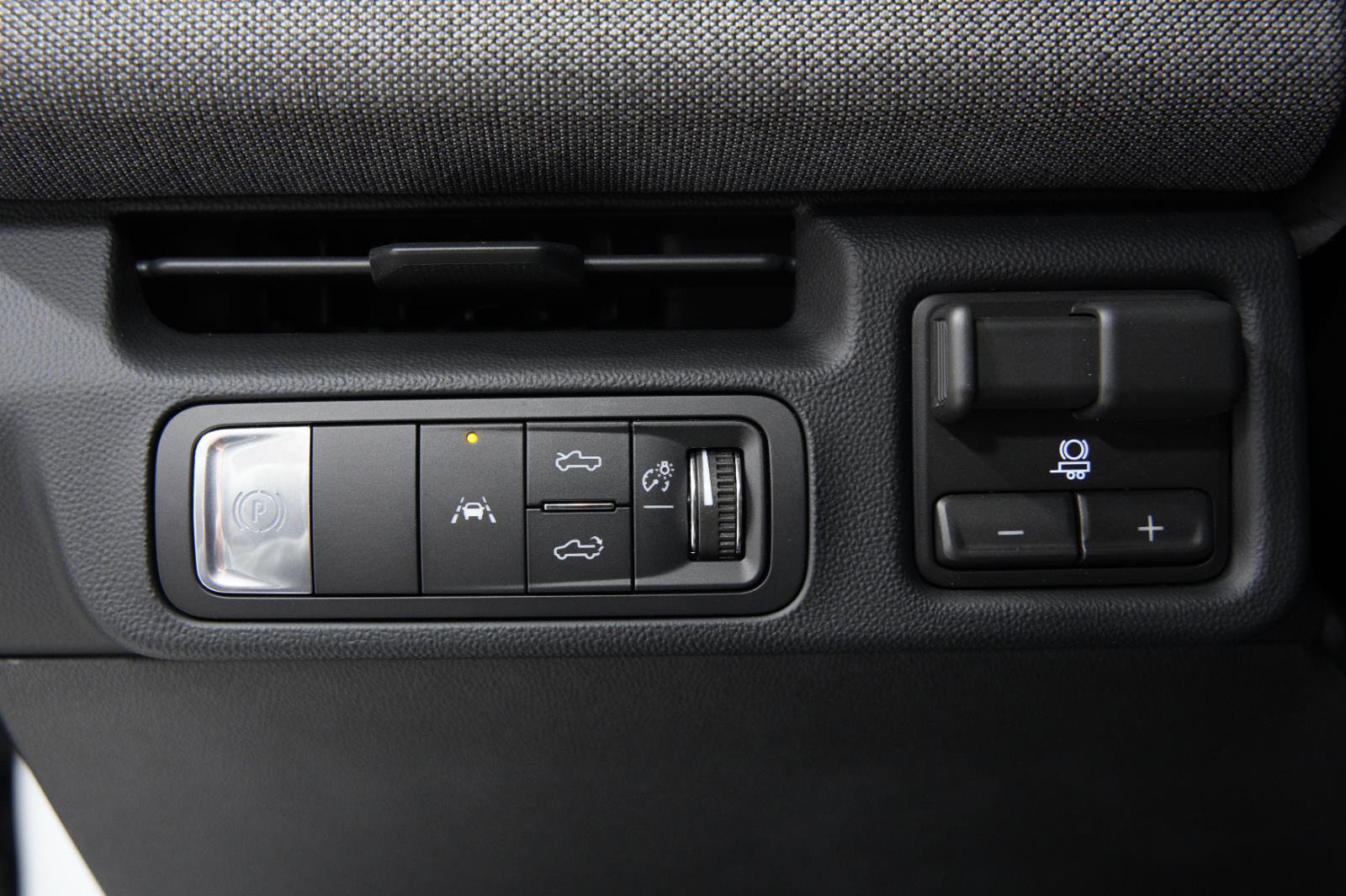 New 2026 GMC Sierra EV Elevation image 28