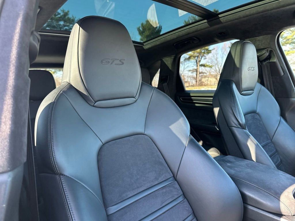 Used 2022 Porsche Cayenne GTS image 26
