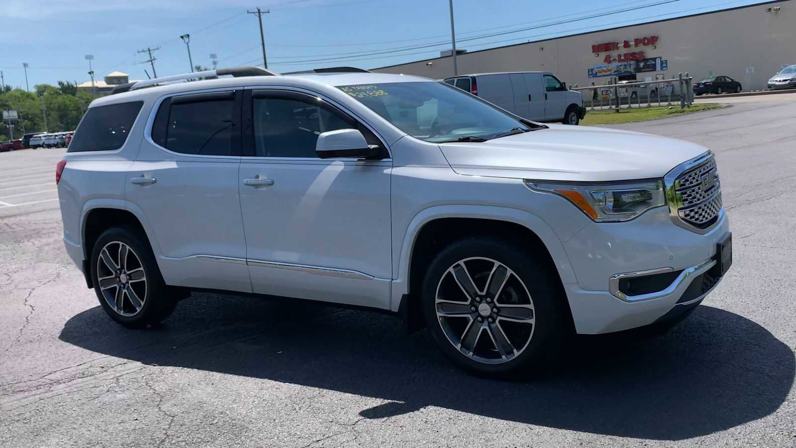 Used 2018 GMC Acadia Denali w/ Technology Package AWD/4WD image 2
