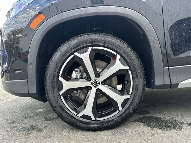 New 2025 Volkswagen Tiguan SE image 11