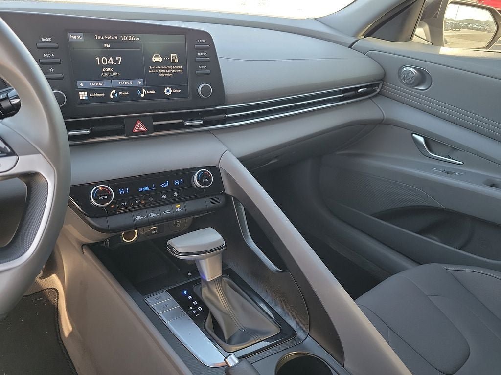 Used 2025 Hyundai Elantra Sport FWD image 20