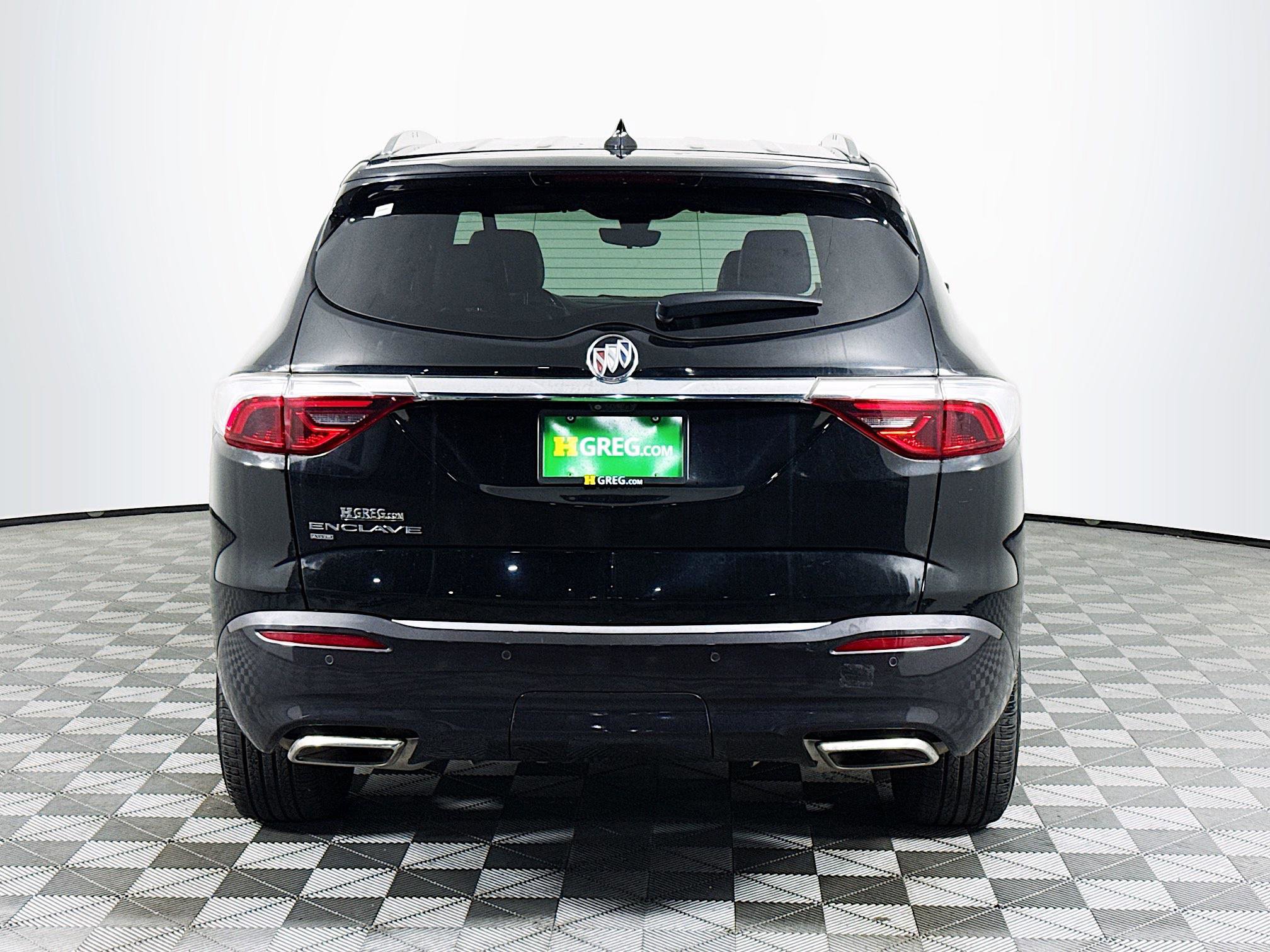 Used 2024 Buick Enclave Premium AWD/4WD image 8