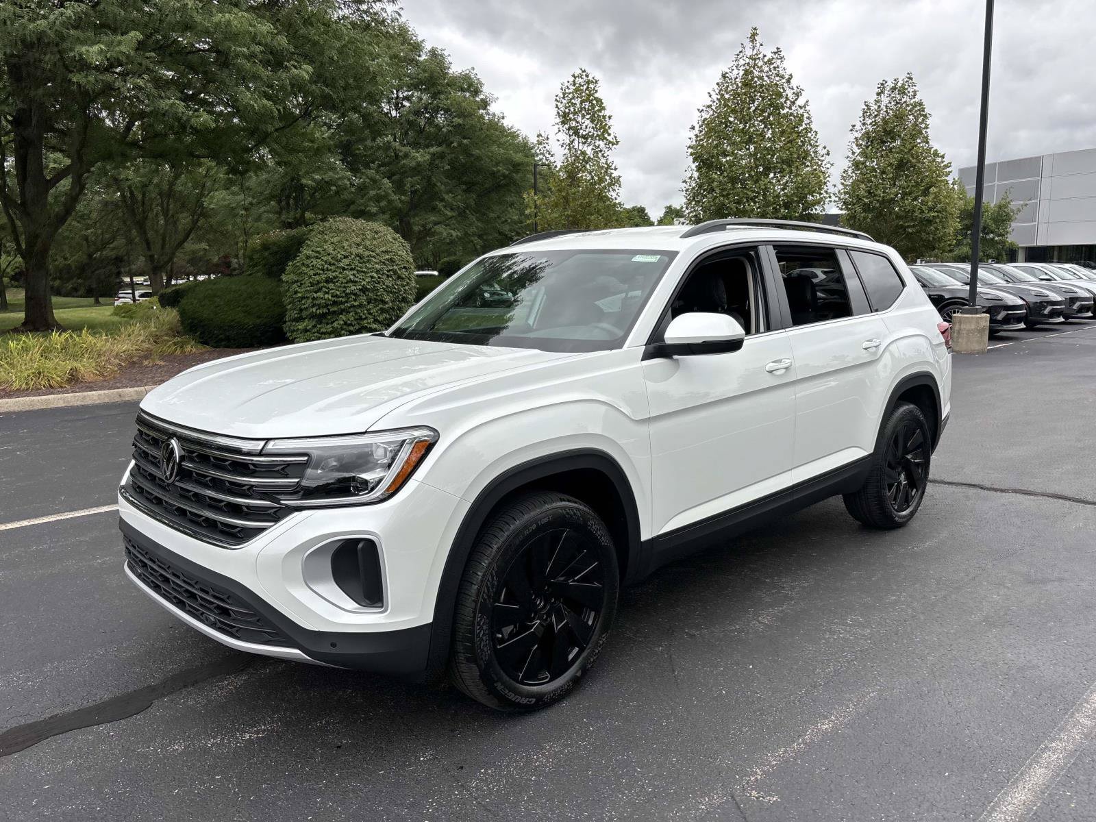 New 2026 Volkswagen Atlas SE AWD/4WD image 3